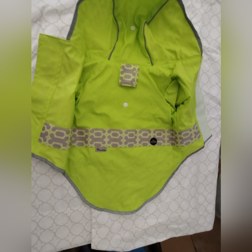 Reversible Dog Puppy Raincoat Size Small Neon Green & Gray w/ Bones - Picture 3 of 8